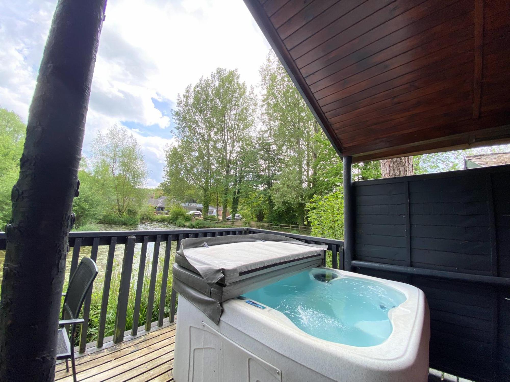 Otter 4 Hot Tub - Huntersmoon-Warminster-Bath-Salisbury别墅 外观 照片
